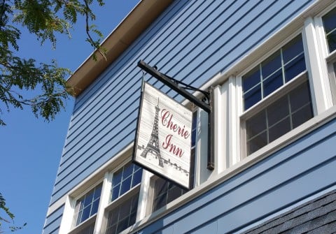 Cherie Inn - #MittenTrip - GrandRapids