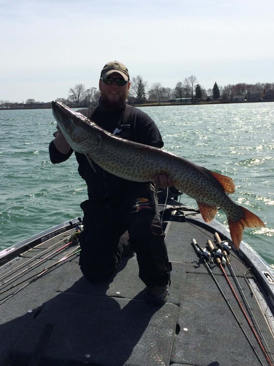 Exploring & Fishing Lake St. Clair