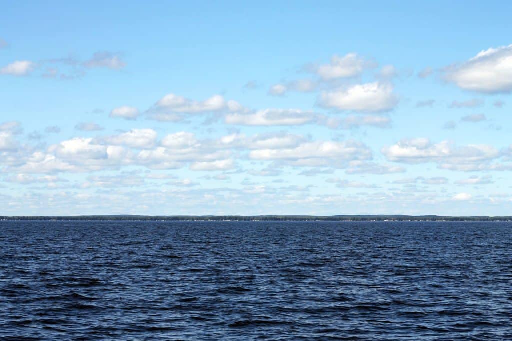 Houghton Lake - Horizon - The Awesome Mitten #Mittentrip