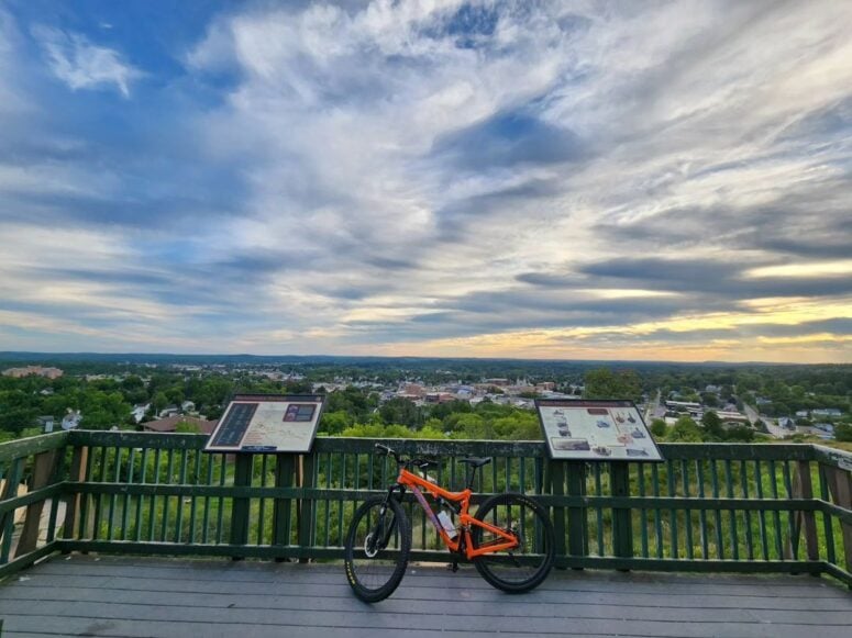 Millie Hill Scenic Lookout