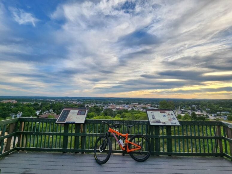 Millie Hill Scenic Lookout 