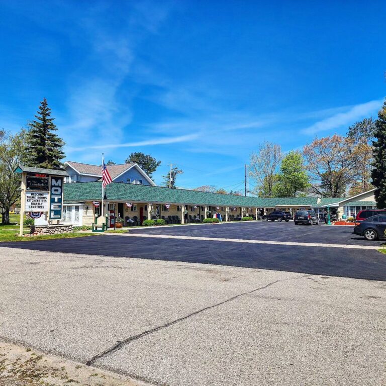 Motelzilla 2026 Guide to the BEST Mackinaw City Hotels & Places to Stay