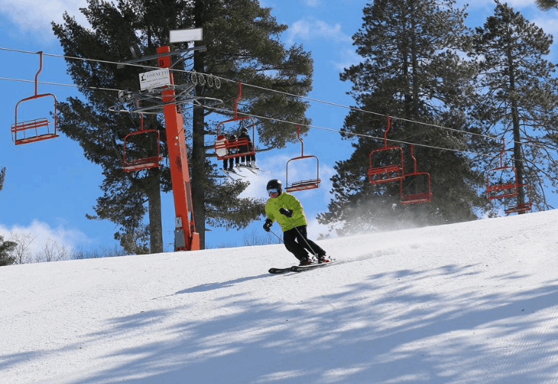 One Of The Top Michigan Ski Resorts: Pine Mountain Ski &Amp; Golf Resort