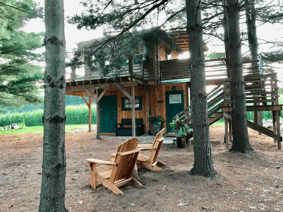 Outpost Treehouse - East Leroy Michigan