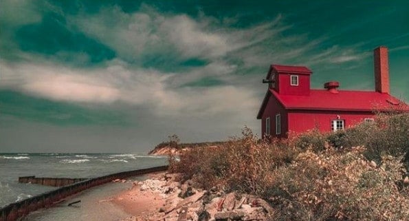 Cottage At Point Betsie Light