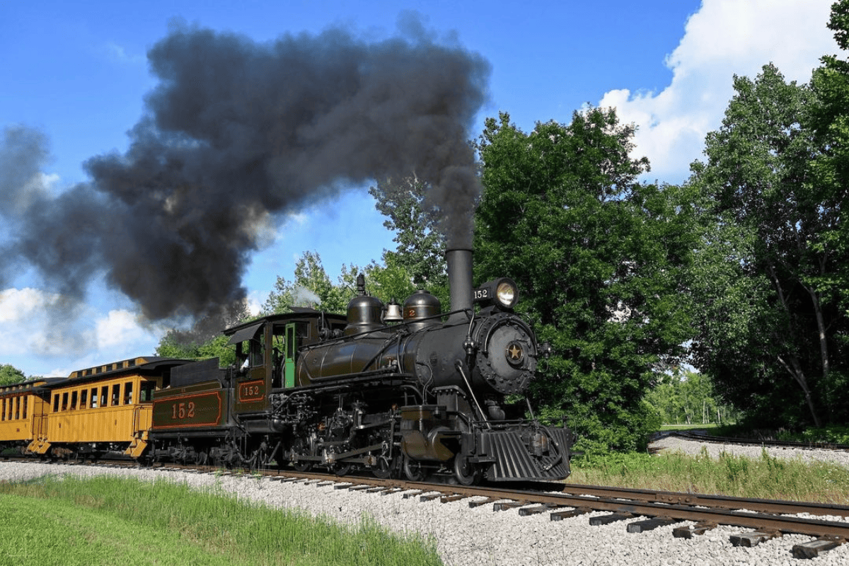 10 Best Train Rides in Michigan Scenic Michigan Train Tours