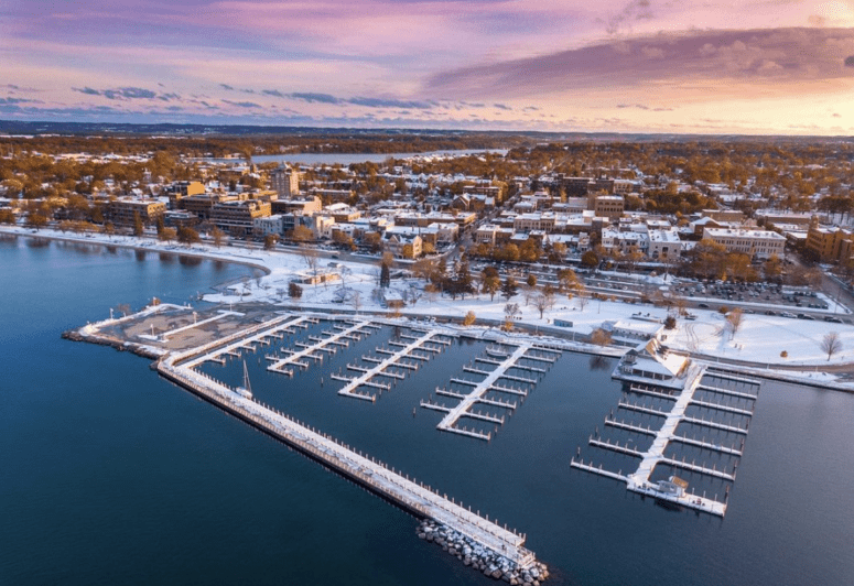 Traverse City - M-22, Towns To Visit In Winter, Winter In Northern Michigan