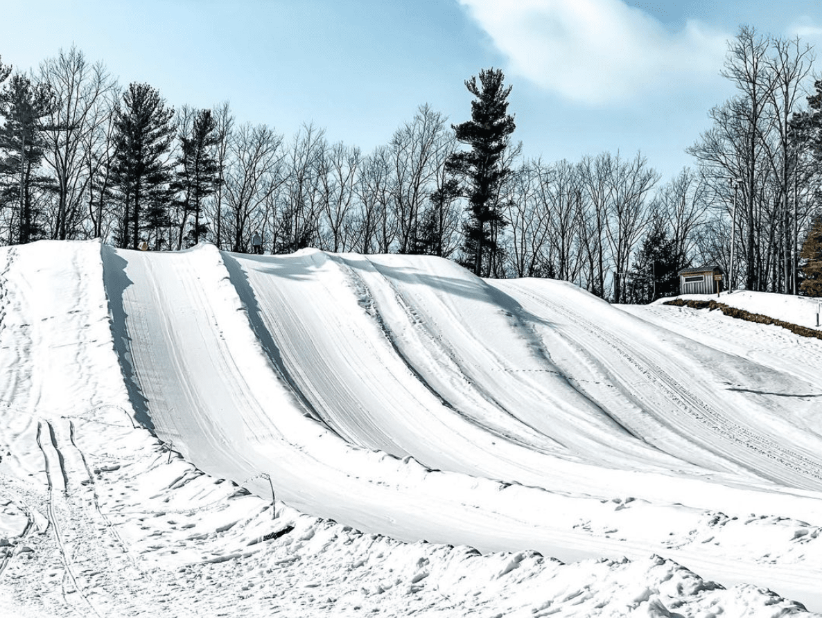 34 Awesome Places for Snow Tubing in Michigan This Winter