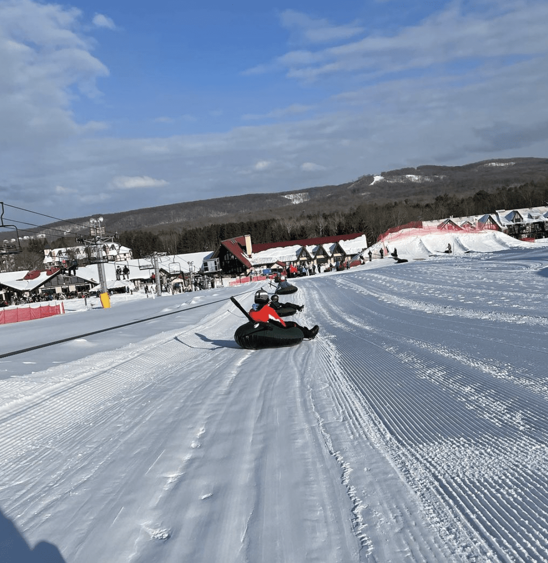 34 Awesome Places for Snow Tubing in Michigan This Winter