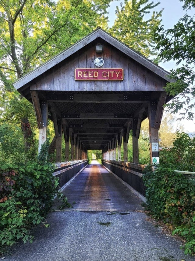 Cropped-White-Pine-Trail-Covered-Bridge.png