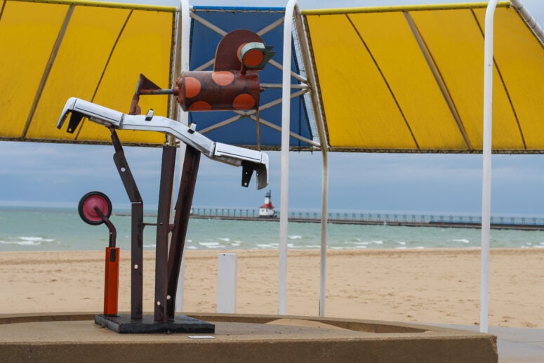 Go Fly A Kite Sculpture