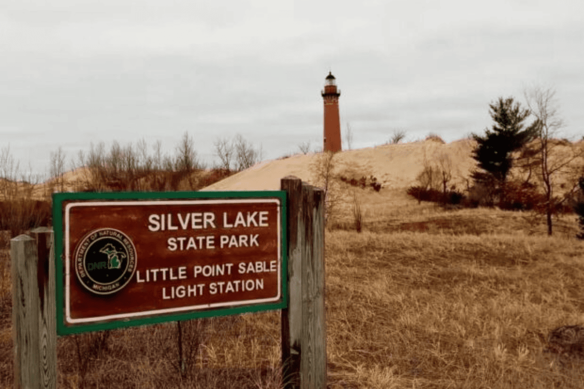 2023 AWESOME Guide to Silver Lake Sand Dunes Michigan