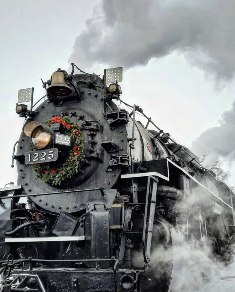 5 Polar Express Train Rides in Michigan to Experience This