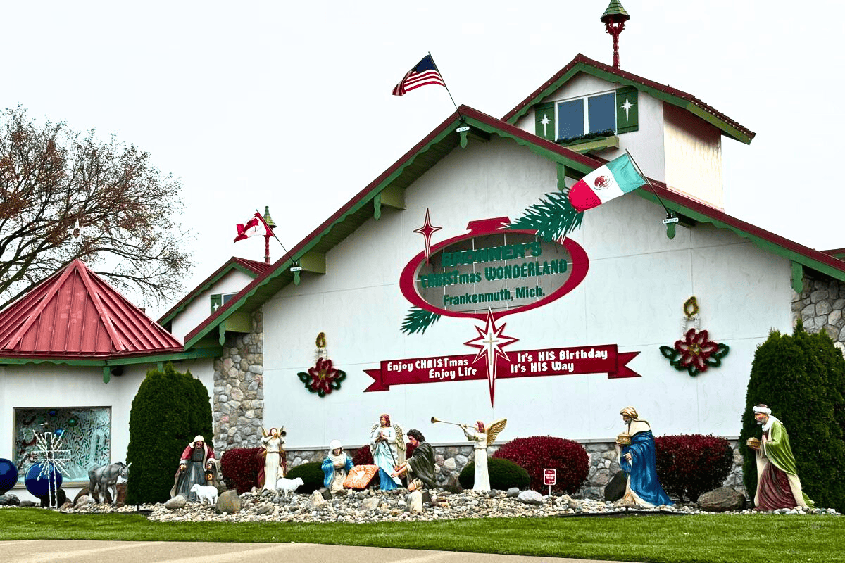 Bronner's Christmas Wonderland, Frankenmuth