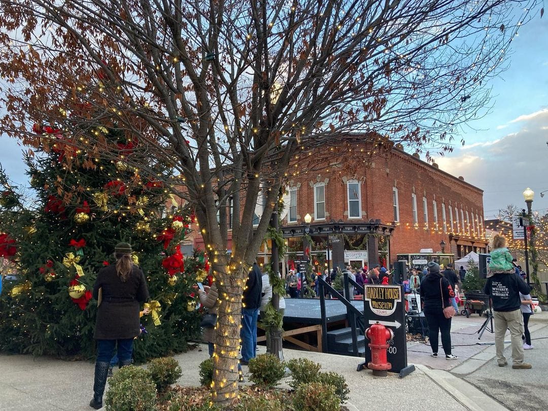 Holly Dickens Festival