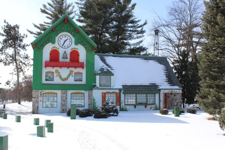 Midland Santa House