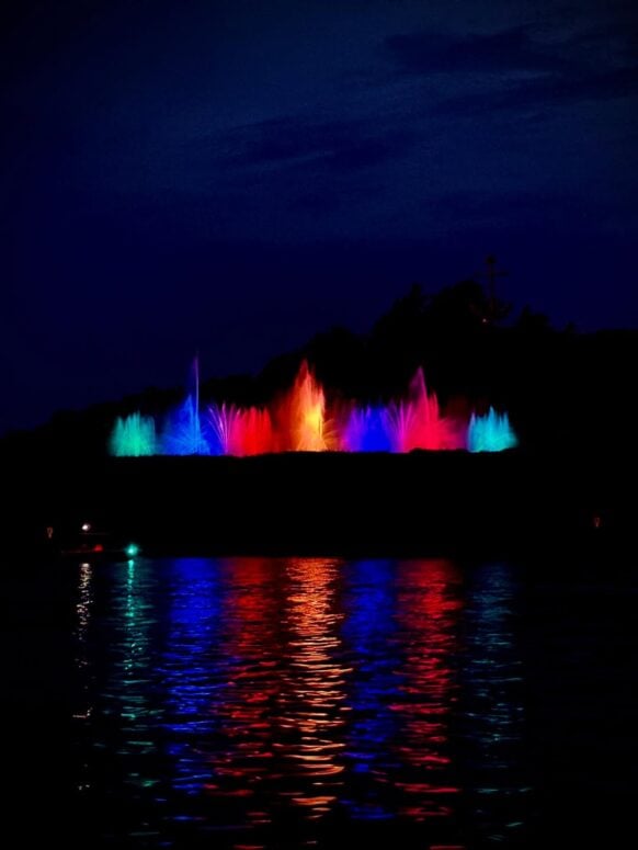 Grand Haven Musical Fountain-2