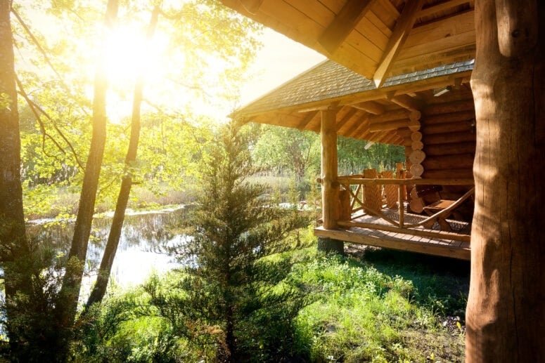Log-Cabin