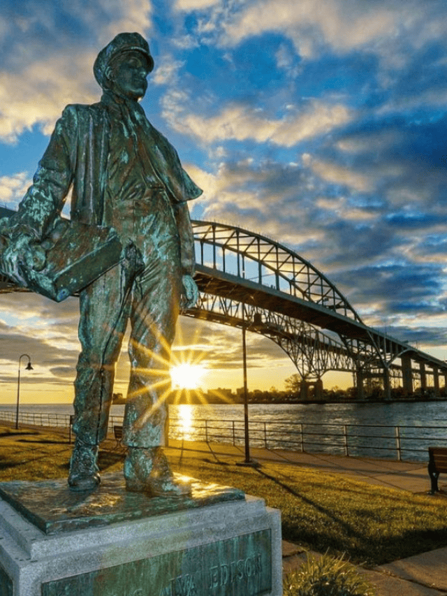 Cropped-Port-Huron-Blue-Water-Bridge.png