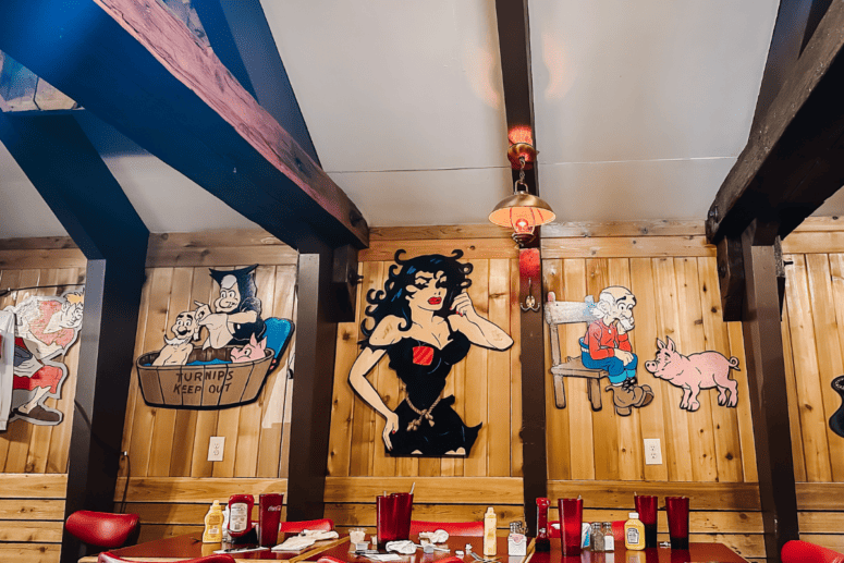 Munising Dog Patch Restaurant