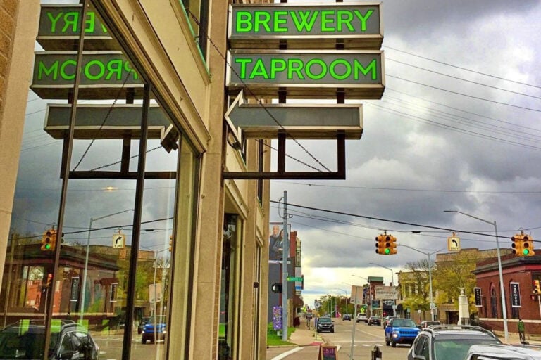 Creston Brewery - Grand Rapids, Michigan - Grand Rapids Breweries