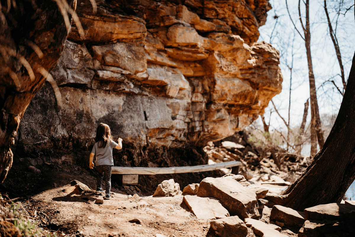Hiking The Ledges At Oak Park