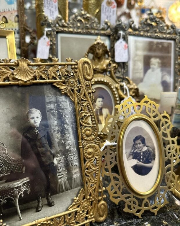 Town Peddler Craft And Antique Mall-Livonia