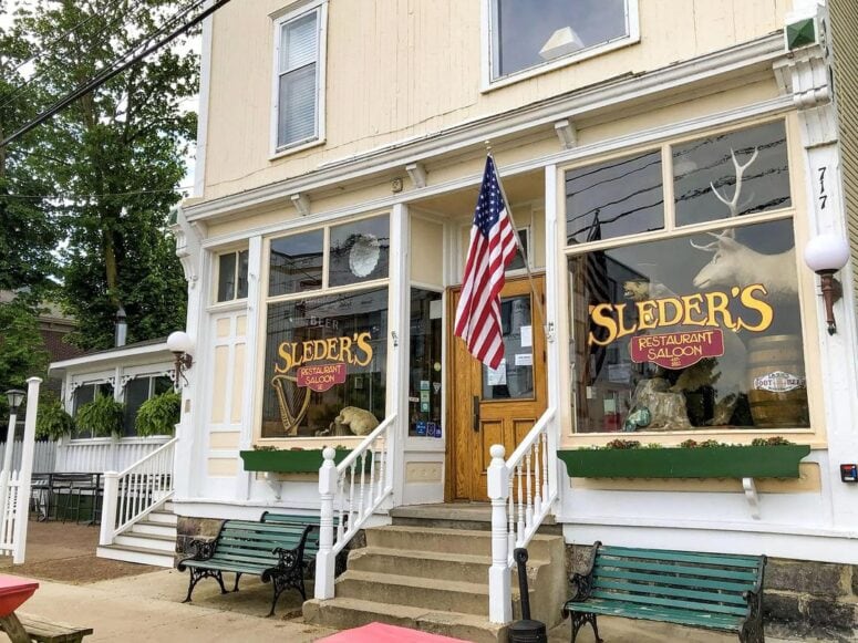 Sleders-Family-Tavern-Traverse-City