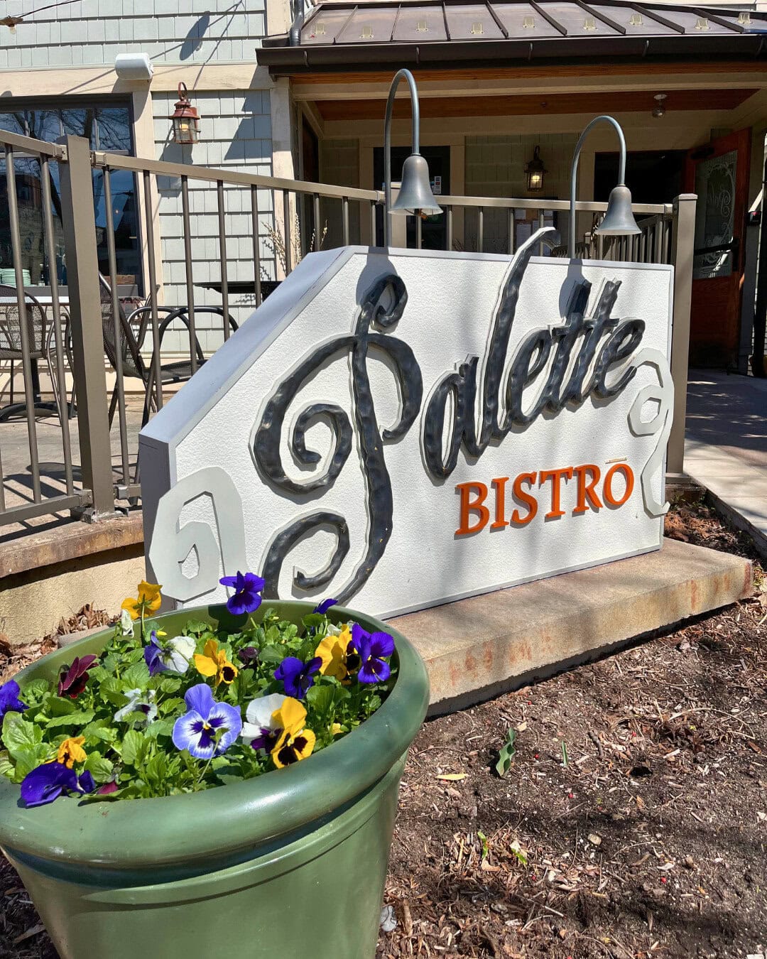 Palette Bistro In Petoskey