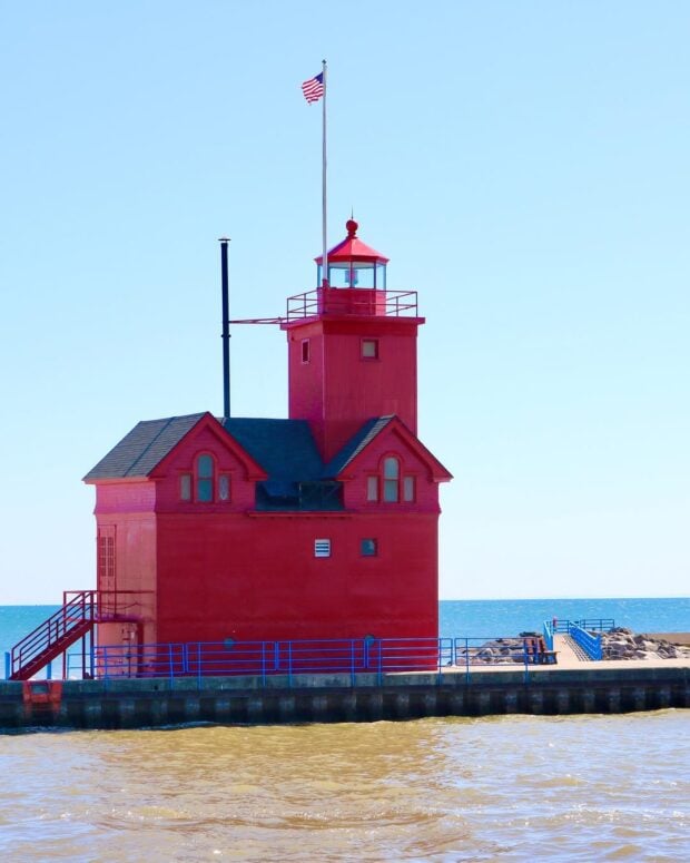 Holland Harbor Lighthouse