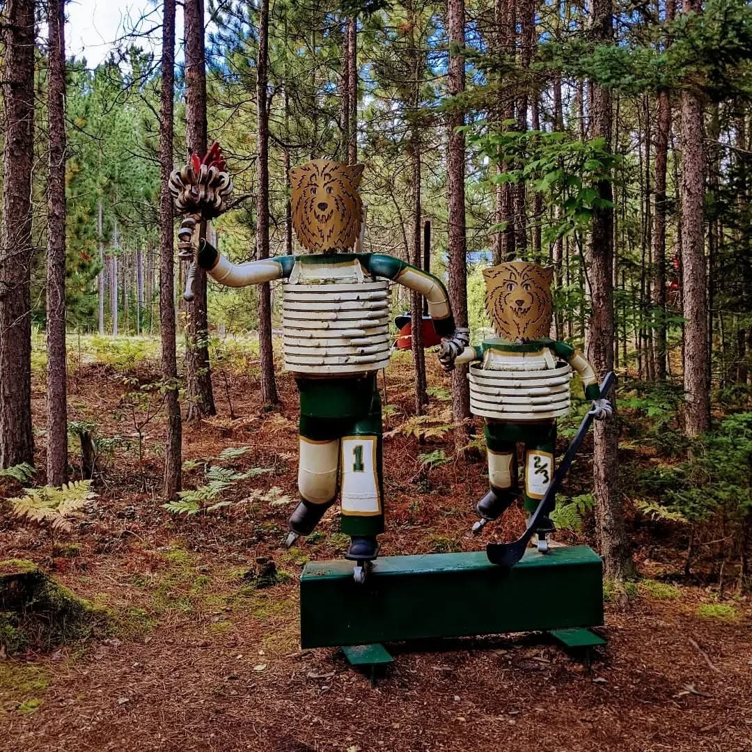 Lakenenland Sculpture Park-Marquette