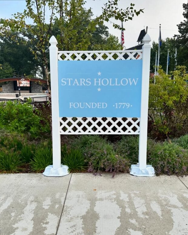 Destination Stars Hollow-Brighton