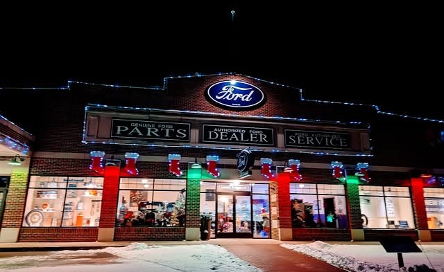 Gilmore Car Museum - Winter Wonderland Holiday Experience