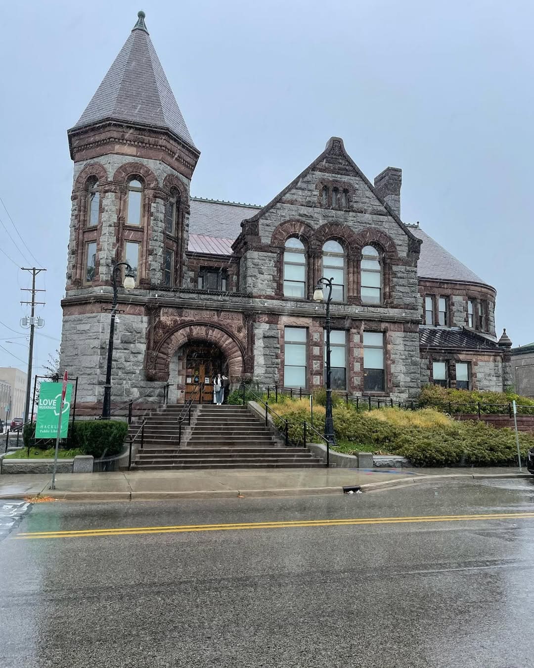 Hackley Public Library