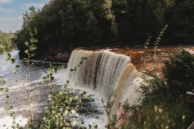 09Tahquamenonupperfalls04