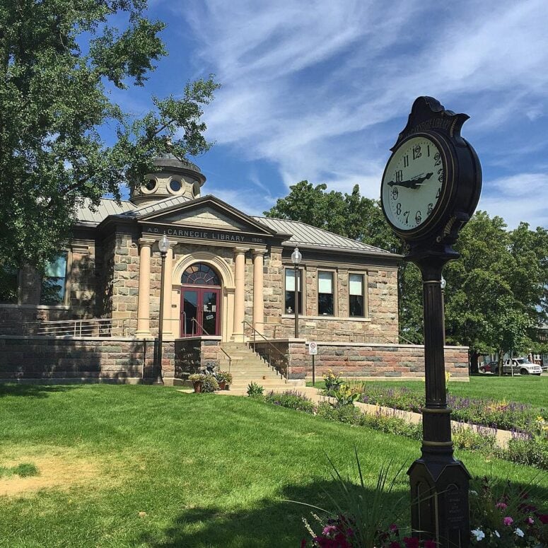 Howell Carnegie District Library