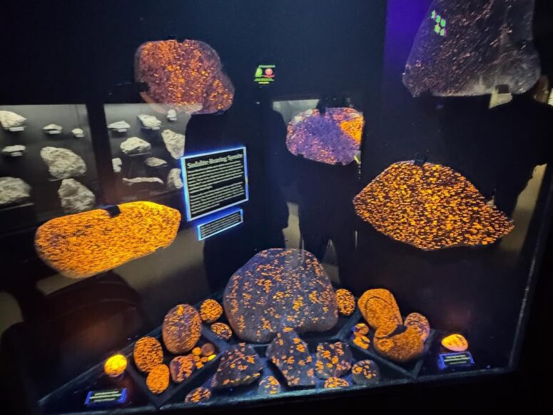 A.e. Seaman Mineral Museum-Houghton