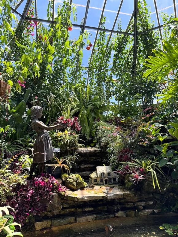 Anna Scripps Whitcomb Conservatory