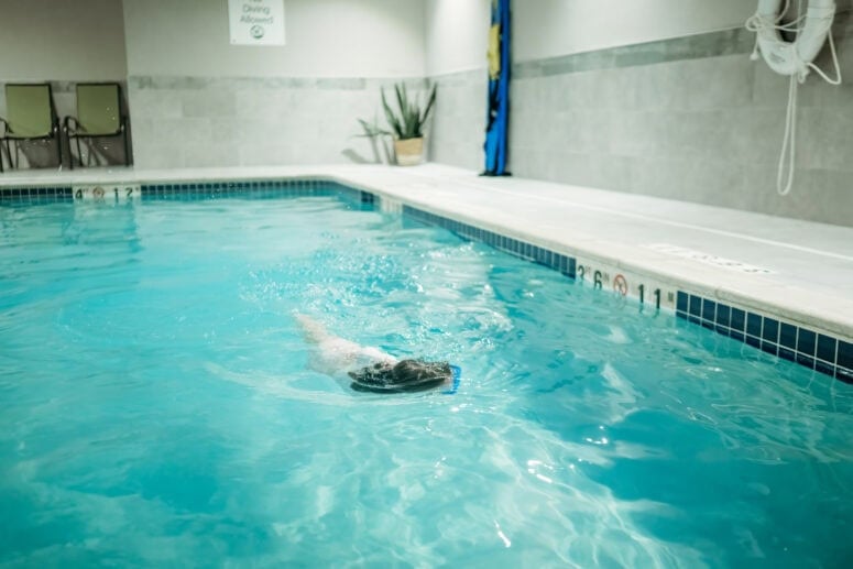 Holiday Inn Express &Amp; Suites