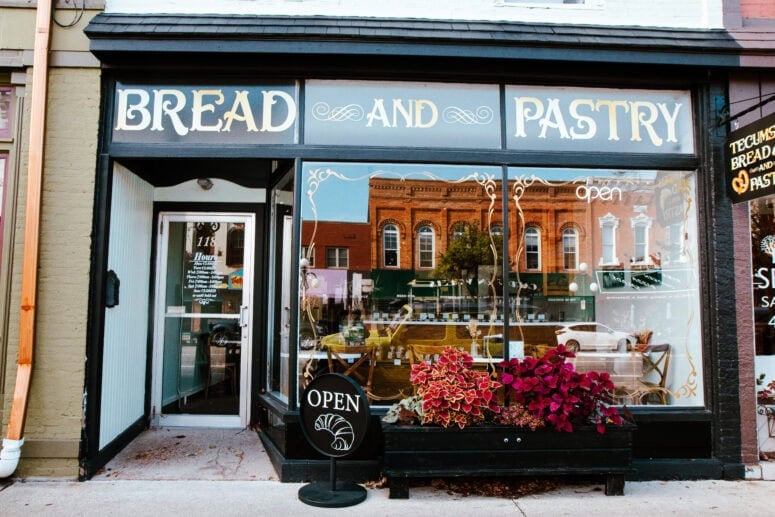 Tecumseh Bread And Pastry